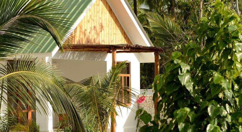 Kisiwa On The Beach Paje Room photo